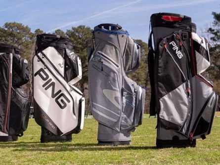 Những chiếc túi golf được sử dụng để đựng và bảo vệ túi gậy