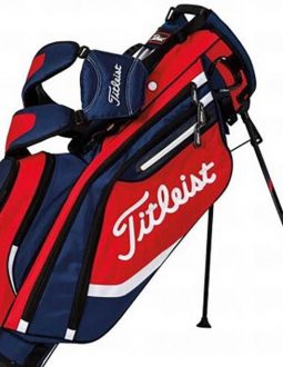 Túi golf Titleist đã vươn ra tầm thế giới nhờ kiểu dáng hiện đại và chất lượng bền bỉ