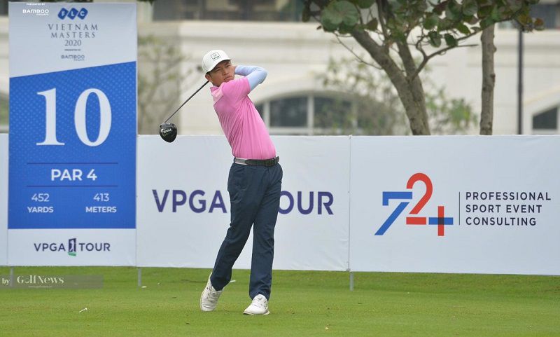 HLV Đào Văn Hoàn trên sân golf - học golf ở Hà Nội