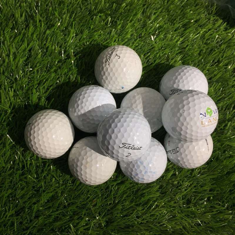 Vỏ bóng được tích hợp công nghệ Dual Dimple độc quyền của Titleist với thiết kế 352 điểm lõm quanh bóng
