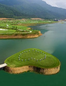 Hố golf 14 sân golf Thanh Lanh với thiết kế độc đáo