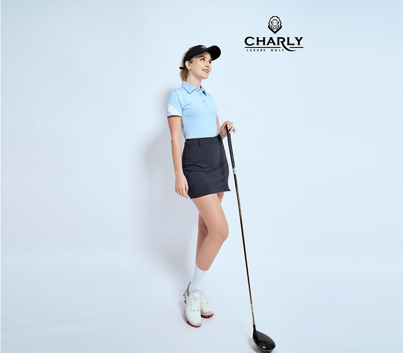 Váy golf Charly đen suông xẻ vạt VT001654