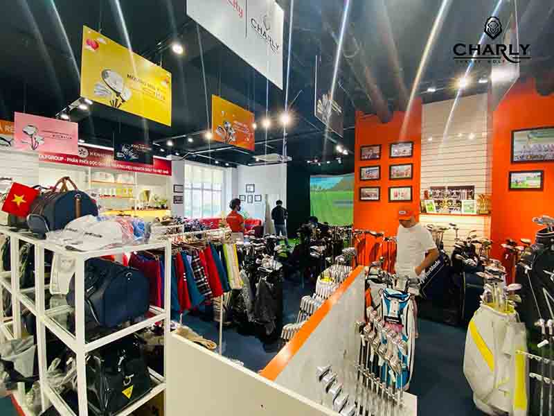 Showroom trưng bày và kinh doanh sản phẩm thời trang Charly Golf
