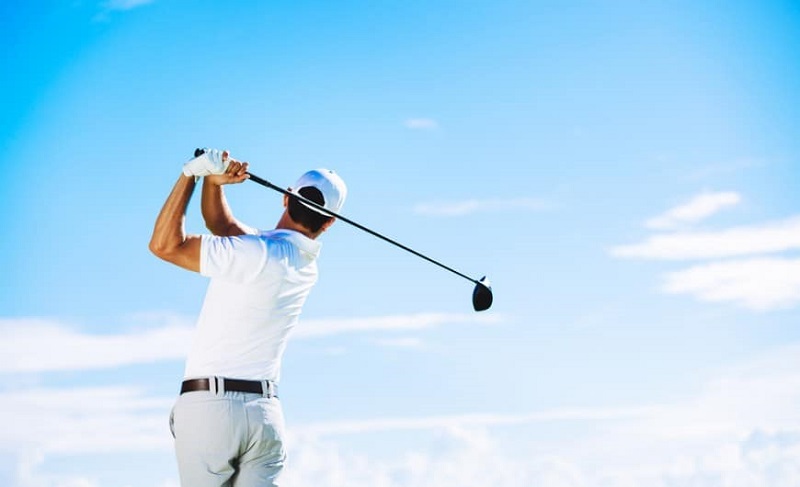 Để tập golf nâng cao chuẩn nhất, người chơi nên theo học các khóa học tại học viện