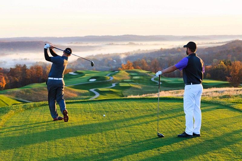 Đặt lịch lên sân dễ dàng hơn khi có ứng dụng GolfGroup