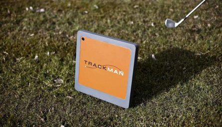 Cảm biến golf TrackMan được nhiều huấn luyện viên chuyên nghiệp sử dụng trong đào tạo đánh golf