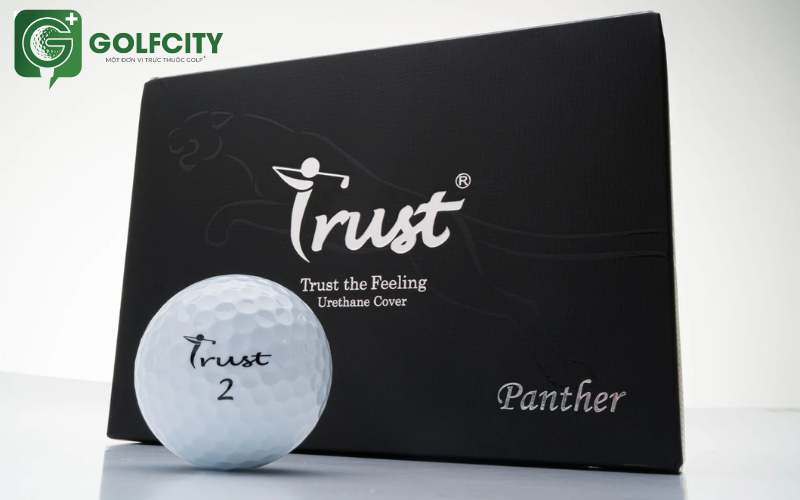 bóng golf Trust Panther New với lối thiết hiện đại tạo cảm giác mềm mại và kiểm soát bóng dễ dàng