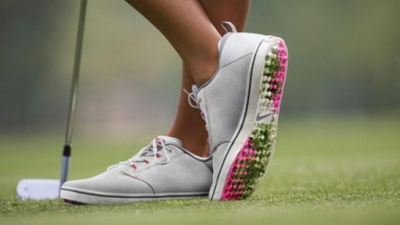 Giày golf Hàn Quốc có chất lượng cao, giá cả hợp lý