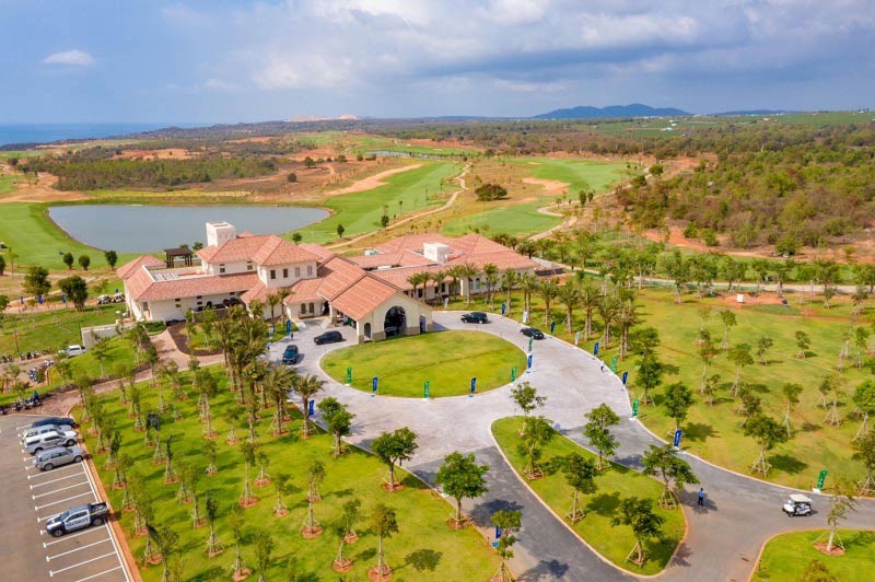 Sân golf NovaWorld Phan Thiết sở hữu nhiều ưu điểm nổi bật về thiết kế
