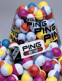Bóng golf Ping có thiết kế đẹp mắt với nhiều màu sắc khác nhau