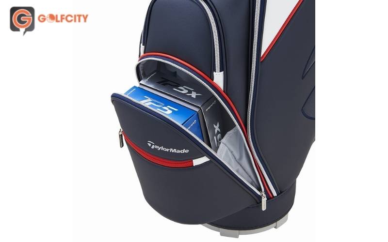 Túi golf TaylorMade có thiết kế thông minh với nhiều ngăn phụ đựng đồ