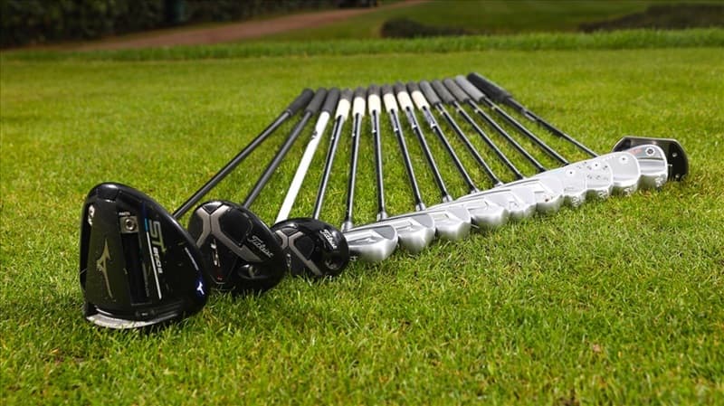 Một bộ gậy golf đúng tiêu chuẩn sẽ có số lượng tối đa là 14 cây