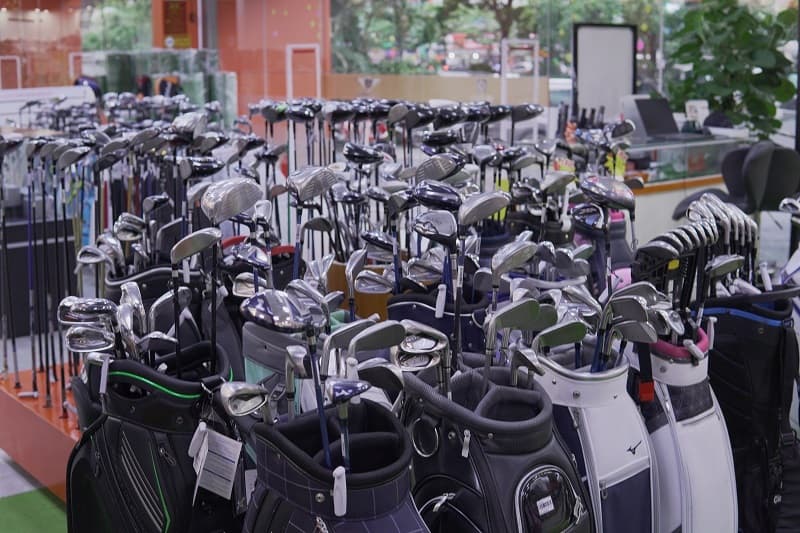 Golfer quận Ba Đình dễ dàng lựa chọn được mẫu gậy golf ưng ý nhất tại Thế Giới Gậy Cũ 