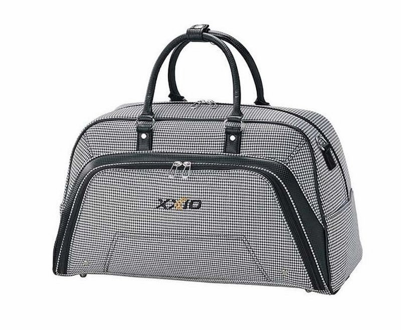 Túi xách golf XXIO được làm từ chất liệu vải có độ bền cao
