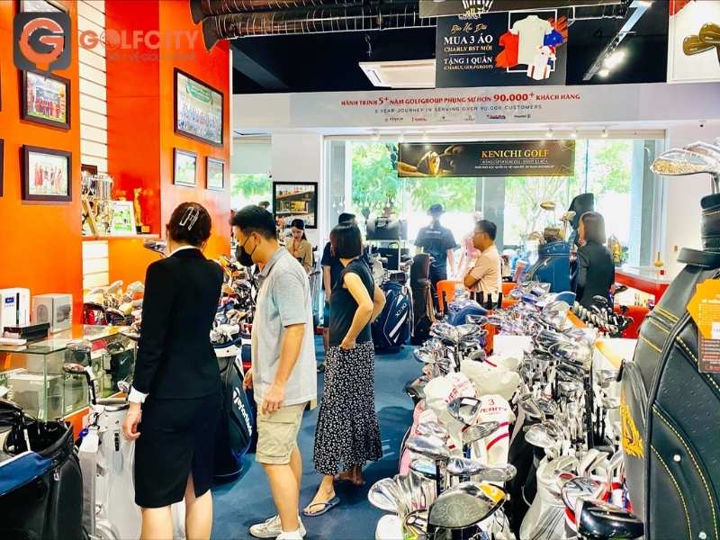 Quần áo golf Nike tại GolfCity đảm bảo chính hãng với giá thành phải chăng