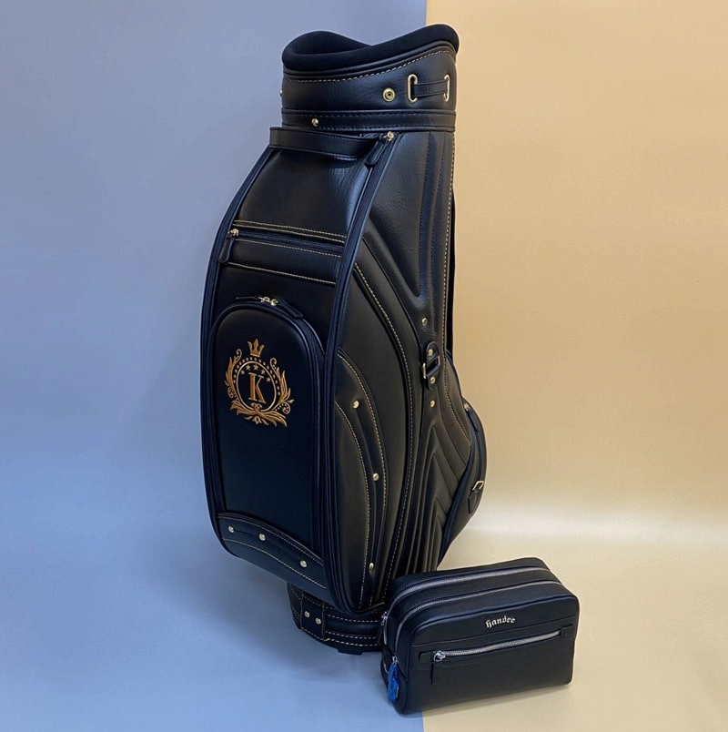 Golfer nên chọn túi golf được làm từ chất liệu chống thấm nước tốt