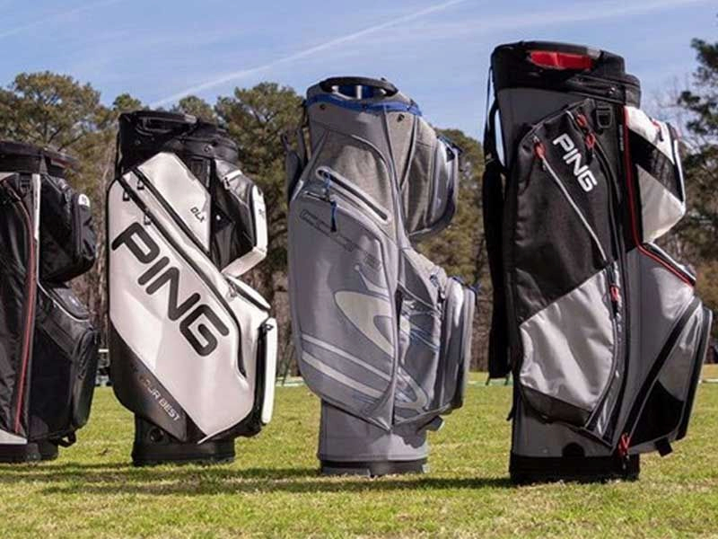 Chọn túi golf có khóa kéo giúp bảo vệ vật dụng bên trong túi