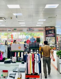 Golfcity Rộn Ràng Đón Đông Đảo Khách Hàng