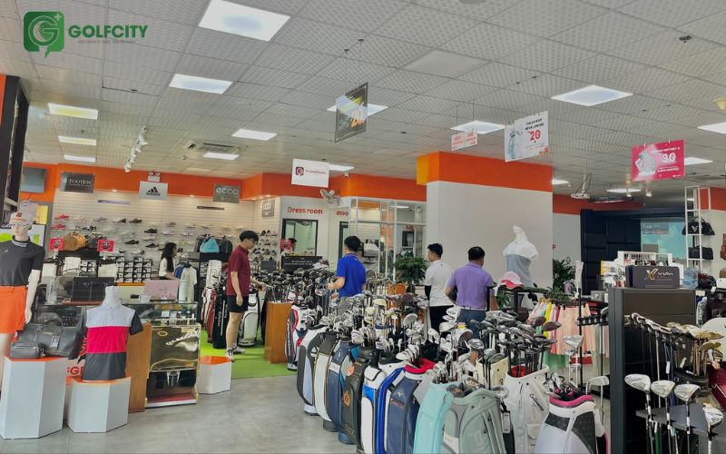 Golfcity phân phối đa dạng quần áo chơi golf nam cao cấp, chính hãng với giá tốt nhất