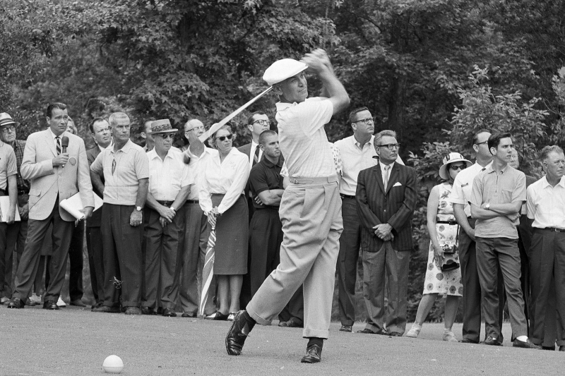 Chiếc áo golf nam polo dần phổ biến vào những năm 1950