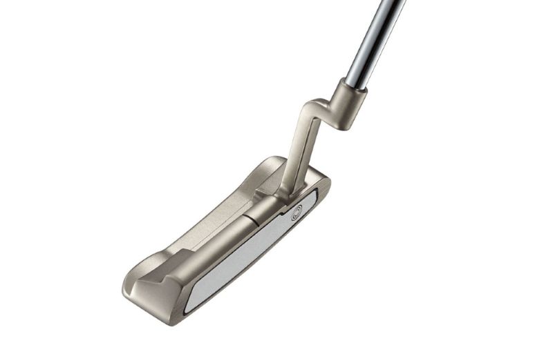 Putter Callaway Warbird thiết kế chắc chắn, phần đầu làm từ thép không gỉ